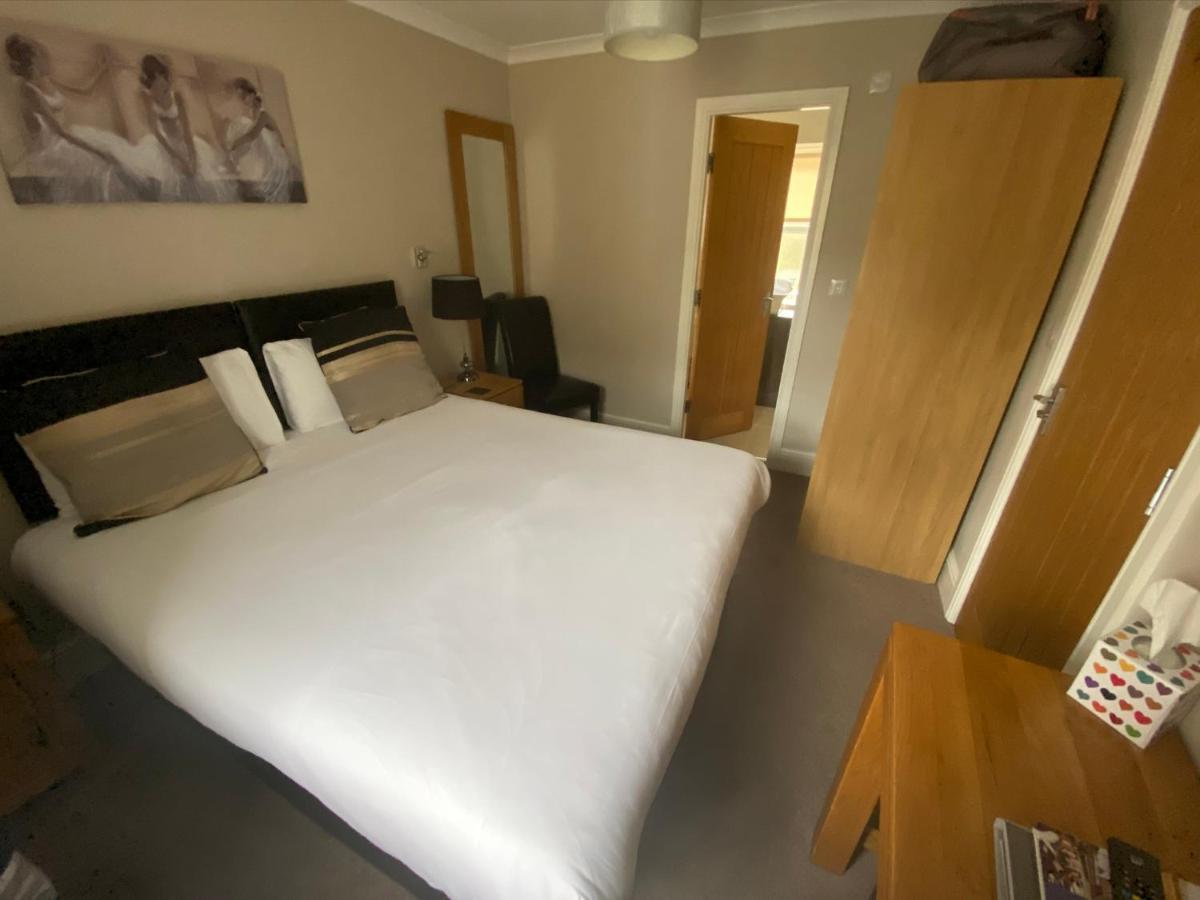 The Three Horseshoes Hotel Barnard Castle Bagian luar foto