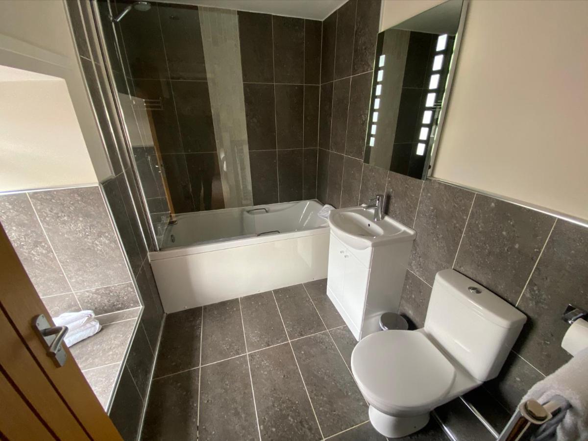 The Three Horseshoes Hotel Barnard Castle Bagian luar foto