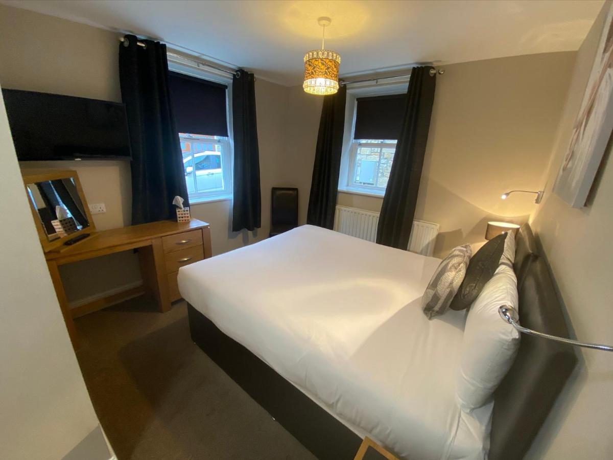 The Three Horseshoes Hotel Barnard Castle Bagian luar foto